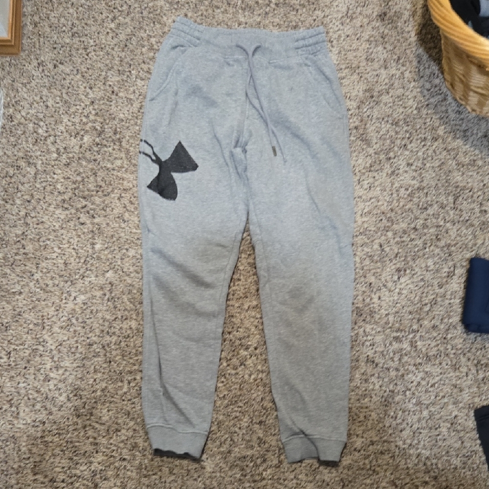 Under Armour Boys Gray Logo Joggers with Black Logo